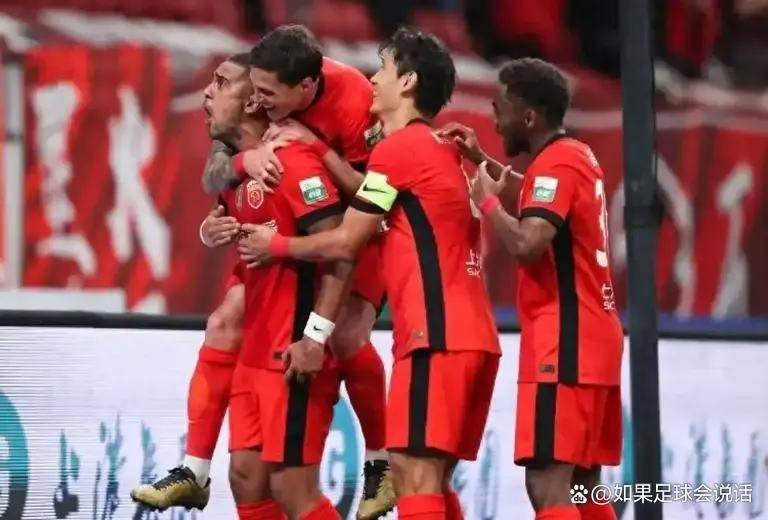  上海申花迎英超关键赛，今晨外线爆发，球迷炸锅，训练强度明显提升-开云综合体育电竞