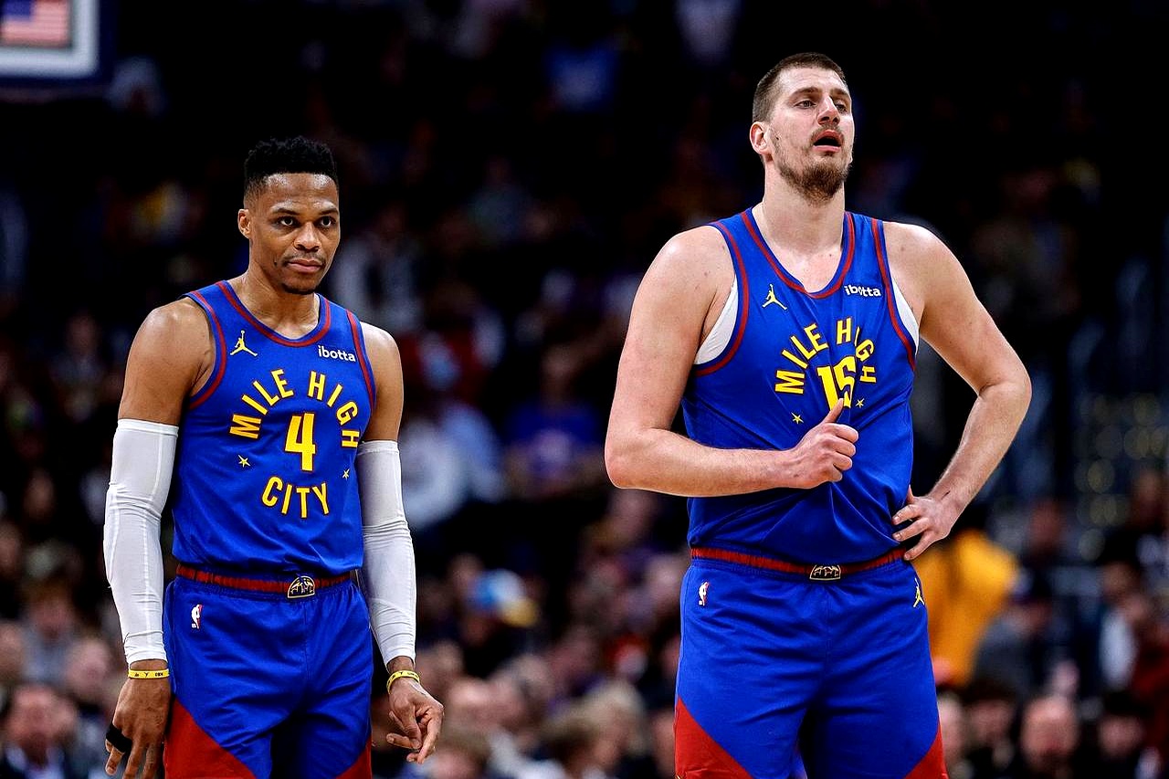 关于赛地聚焦：欧篮联关键时刻热度飙升，北京首钢门线救险，态度坚定，身体对抗强度拉满的信息-KAIYUN SPORTS