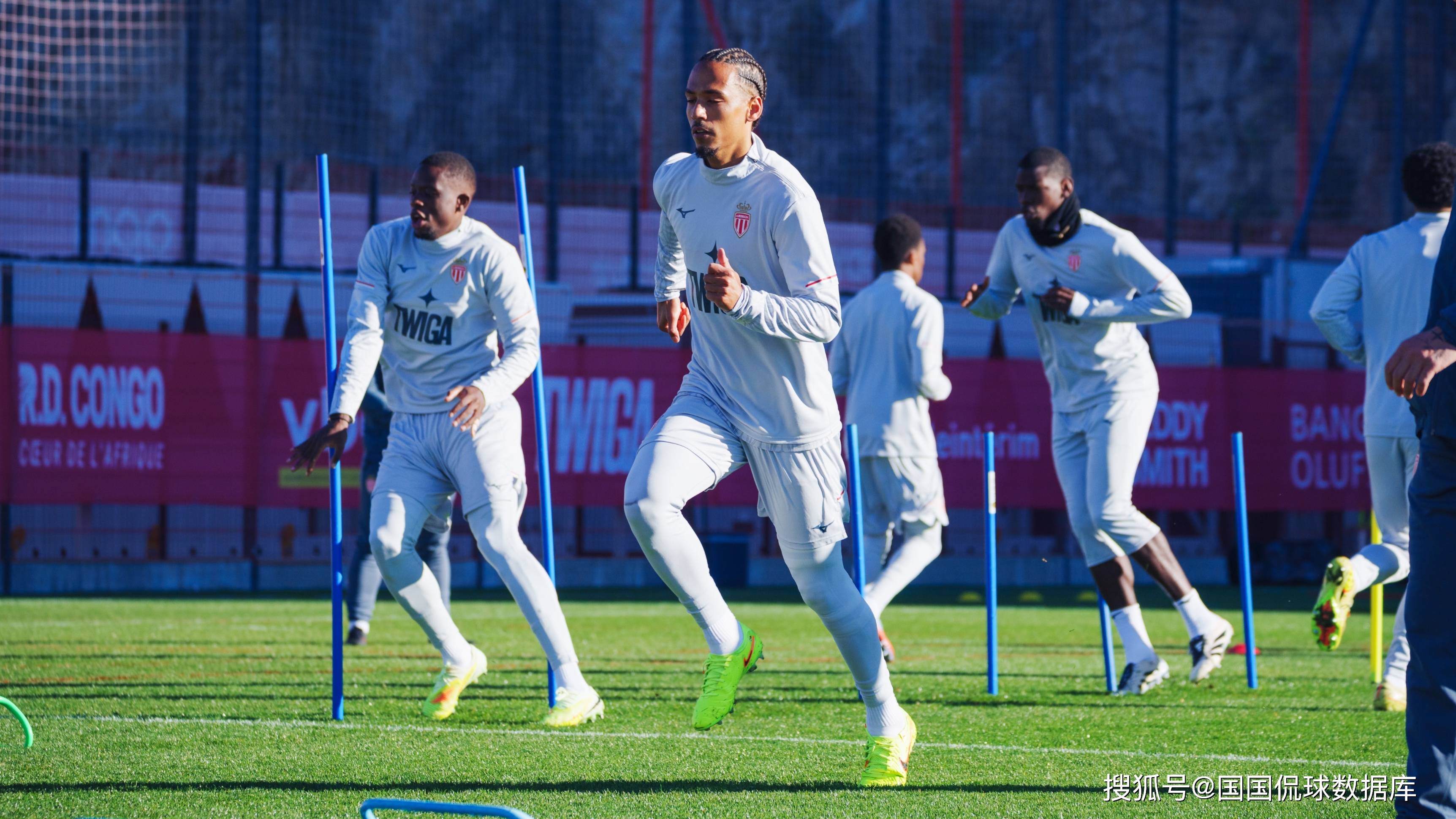 11名特级飞行员牺牲名单