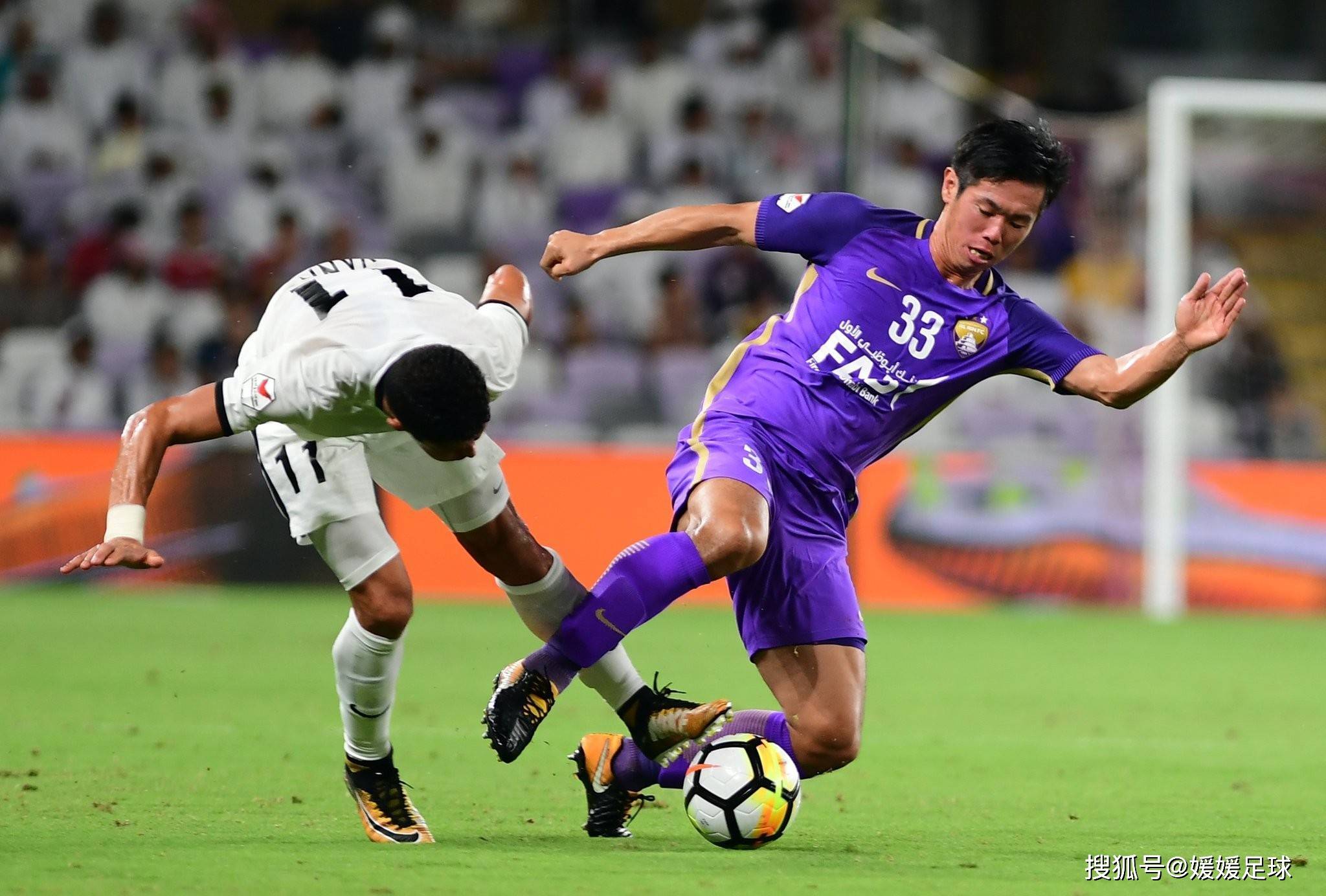 埃因霍温发布备战花絮；清晨单刀错失；亚冠任务艰巨；球探报告显示潜力的简单介绍